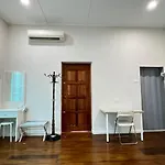 Myroom Georgetown, Off Jalan Burma, Gurney Drive