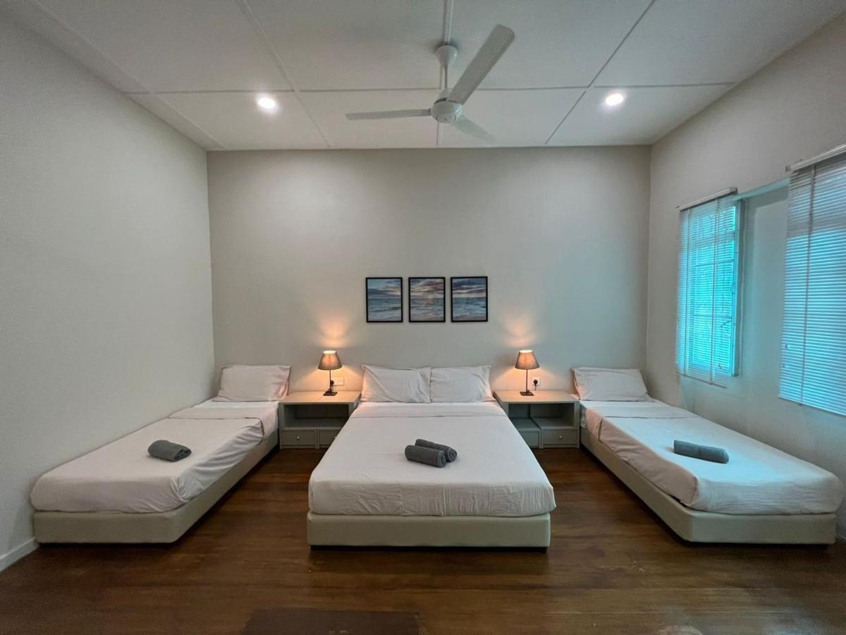 Myroom Georgetown, Off Jalan Burma, Gurney Drive * George Town