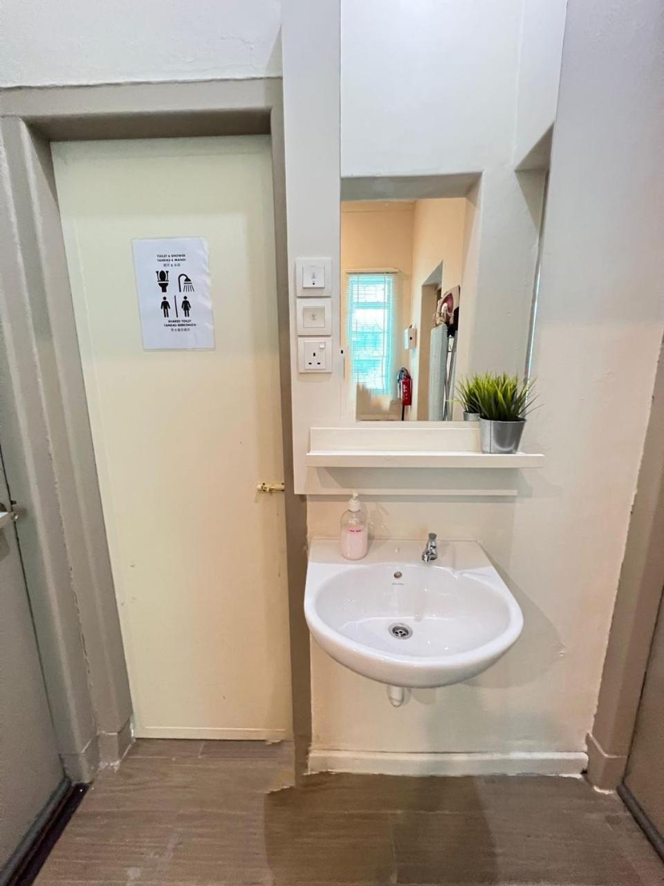 Myroom Georgetown, Off Jalan Burma, Gurney Drive Homestay